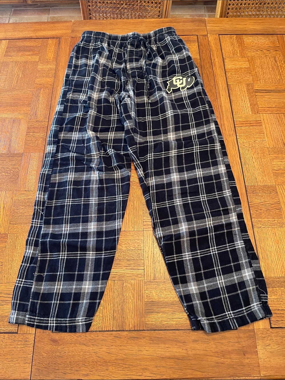 University of Colorado Buffs Logo Black & Gray Plaid Lounge Pants M